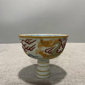 A Rare Lifen Flower Dragon Pattern Cup