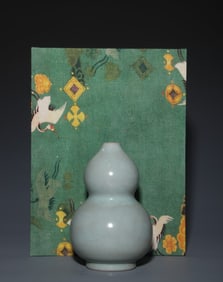 An Exquisite  Ru yao Gourd-Shaped Vase