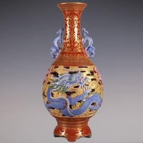 An Exquisite Enamel Painted Gold Bats and Peach Pattern Dragon Pattern Double-Ears Vase