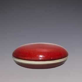 An Exquisite PeachBloom-Glazed Box
