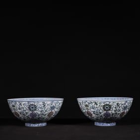 A Exquisite A pair of Doucai Lotus Pattern Eight Treasures Pattern Bowl