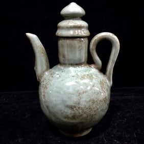 An Exquisite Long quan yao Ewer