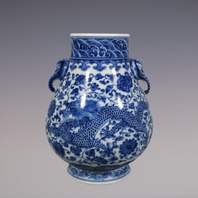 An Exquisite Blue and White Lotus Pattern Dragon Pattern Seawater Pattern Double-Ears Vase