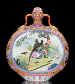 An Exquisite Famille-Rose Painted Gold Lotus Pattern Flower and Bird Pattern Double-Ears Vase