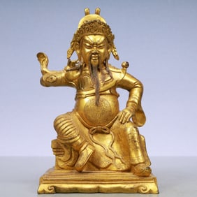 An Exquisite Gilt Bronze Guan yu
