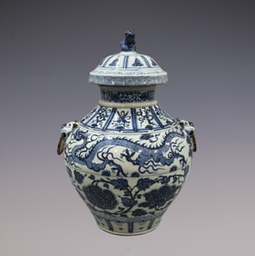 An Exquisite Blue and White Lotus Pattern Eight Treasures Pattern Dragon Pattern Double-Ears Jar