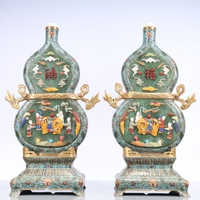 A Exquisite A pair of Cloisonne Inlaid Gems Lotus Pattern Character and Story Pattern with poem