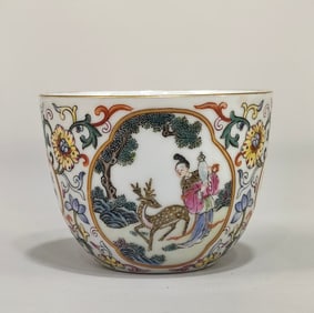 An Exquisite Famille-Rose Lotus Pattern Character and Story Pattern with poem Cup