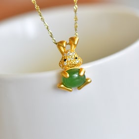 An Exquisite Sterling Silver-Gold Plated Inlaid Jasper Pendant