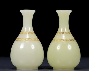 A Pair of Exquisite White Jade Vases