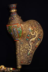A Rare Gilt Bronze Inlaid Gems Conch Ornament