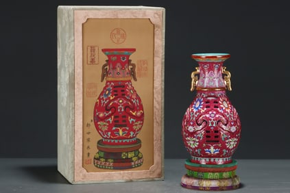 An Exquisite Red Glazed Famille-Rose Painted Gold Hollow Flower Pattern Double-Ears Vase
