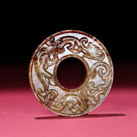 An Exquisite White Jade Chi-Dragon Pattern Pendant