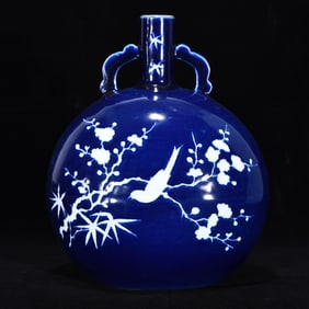 An Exquisite Ji Blue Glazed Flower and Bird Pattern Double-Ears Vase