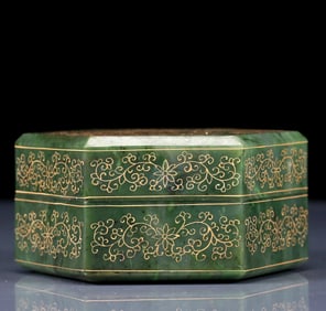An Exquisite Jasper Painted Gold Landscape Pattern Box