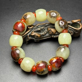 An Exquisite White Jade Bracelets