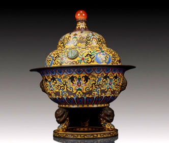 An exquisite cloisonne lotus pattern lion ear stove with lid