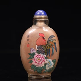 An Exquisite Glass Peony and Rooster Pattern Snuff Bottle