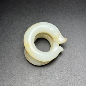 An Exquisite White Jade Fingerstall