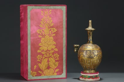 A Rare Bronze Inlaid Gold Phoenix Pattern Vase,With Inscription