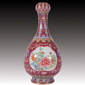 An Exquisite Famille-Rose Ruby Red-Glazed Flower Pattern Vase