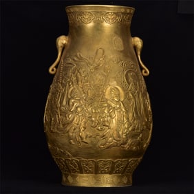 A Huge Gilt Figure Pattern Elephant-Ears Vase