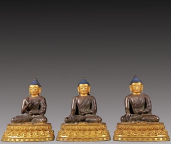A Set of Solemn Gilt Bronze Statue of Sakyamuni