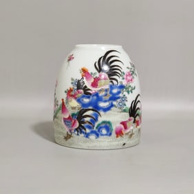 An Exquisite Famille-Rose Flower and Rooster Pattern Water Pot