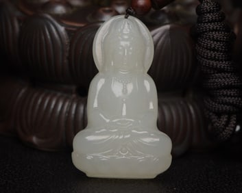 A Rare Hetian Jade Statue of Avalokitesvara Necklace