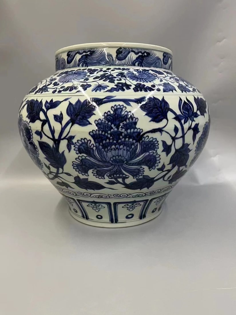 A Rare Blue and White Peony Pattern Jar: A Rare Blue and White Peony Pattern Jar,Yuan Dynasty, China,Size:11.4inx13.4in 青花牡丹花纹罐,中国元代