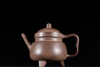 A Rare Tripod Zisha teapot