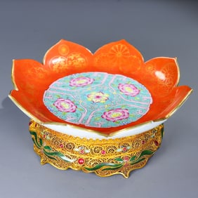 A Rare Famille-Rose Cloisonne Gilt Flower Pattern Plate