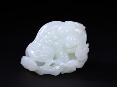 A Rare Hetian Jade Ruyi Ganoderma lucidum Pattern Ornament