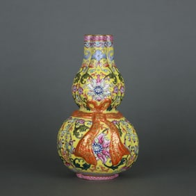 A Rare Yellow Ground Famille-Rose Intertwined Lotus Flower Pattern Vase
