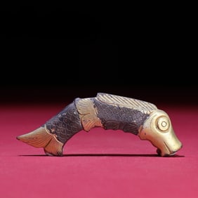 A Rare Gilt Silver Fish-Shaped Jade pendant