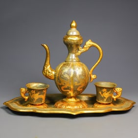 A Set of Rare Carved Gilt Dragon Pattern Wine Vessels