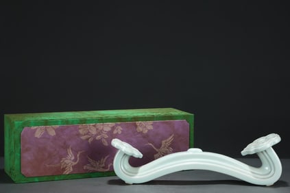 A Rare Ru yao Porcelain Ruyi