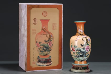 A Rare Famille-Rose Vase with Poem, Flower and Bird Pattern