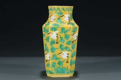 Yellow Glazed Famille-Rose Crane Pattern Vase
