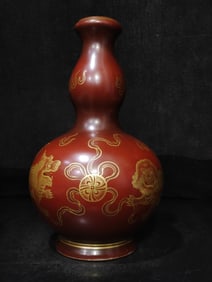 A Rare Stone Pattern Glazed Gold Traced Lion Playing Ball Pattern Gourd-Shaped Vase