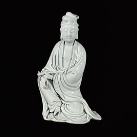 An Exquisite Blance-De-Chine Statue of Avalokitesvara