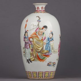 An Exquisite Enamel Painted Gold Figure and Story Pattern Vase