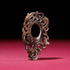 An Exquisite White Jade Chi-Dragon Pattern Pendant