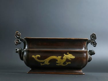 An Exquisite Gilt Bronze Dragon Pattern Beast-Ears Censer