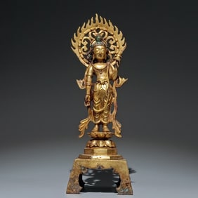 A Rare Gilt Bronze Buddha Statue Ornament