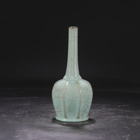 An Exquisite Guan yao Celadon Glazed Vase,with an Imperial Poem by Emperor Qianlong