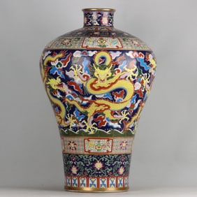 A Huge Enamel Ji Blue Glazed Painted Gold Dragon Pattern Vase