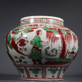 An Exquisite Red-and-Green Glazed Figure Pattern Jar