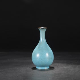 An Exquisite Ru yao Sky Blue Glazed Vase,with an Imperial Poem by Emperor Qianlong
