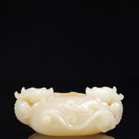 An Exquisite White Jade Dragon Pattern Vat
